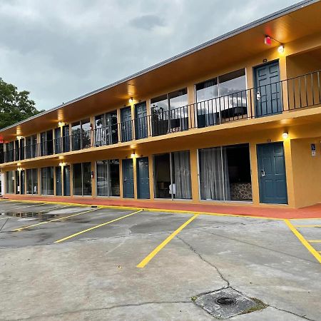 لايف أوك Royal Inn المظهر الخارجي الصورة